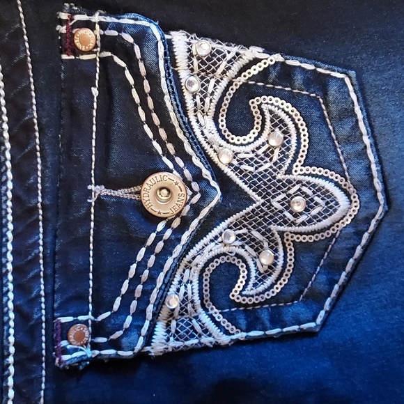 Hydraulic Jeans - Picture 8 of 11